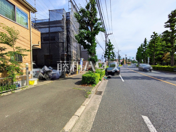 接道状況および現場風景　【昭島市中神町】 平日のご案内も可能です。まずはお気軽にお問合せ下さいませ。 