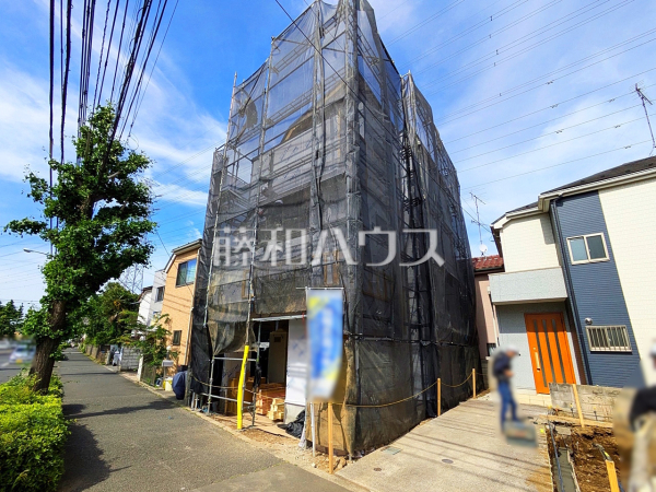 ここに住む方を想像して、着々と建築しております！お問い合わせお待ちしております！　【昭島市中神町】