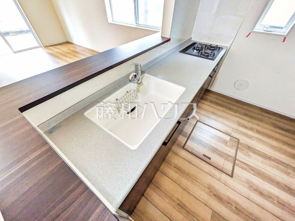1号棟　キッチン　【八王子市宇津木町】