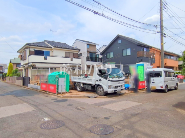 外観　【東久留米市小山３丁目】 建物のプレゼンをさせていただきますので、実際の完成イメージを思い描いていただくことができます。お気軽にお問合せ下さい。 