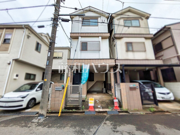 現地写真(現況：古屋有)　【新座市栗原４丁目】 お住まい探しは、家の良し悪しだけでなく周辺環境も重要なポイントです。ぜひ一度お客様の目でご覧ください。 