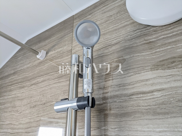 1号棟　スイッチ付きシャワーヘッド　【西東京市泉町１丁目】