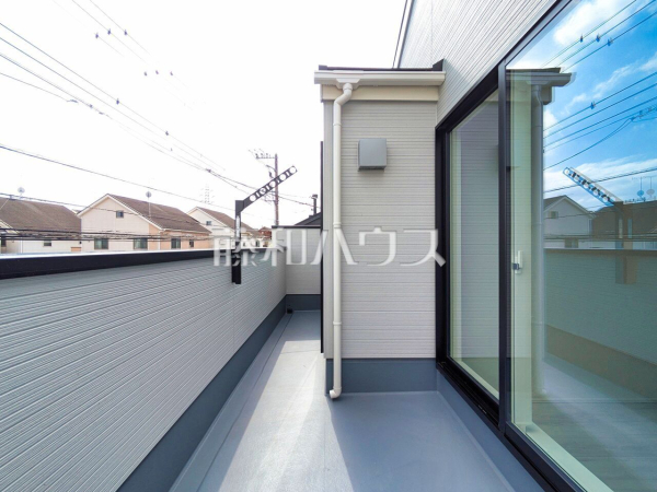 1号棟　日差しもたっぷり注ぎ、お洗濯物もよく乾きます。【西東京市中町４丁目】