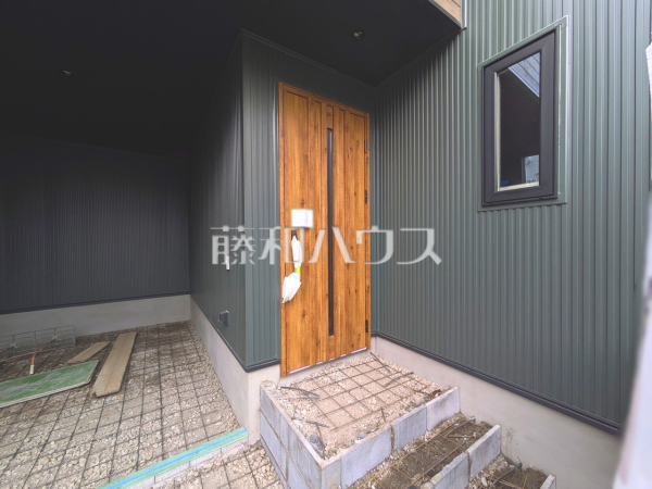 玄関　【所沢市大字松郷】