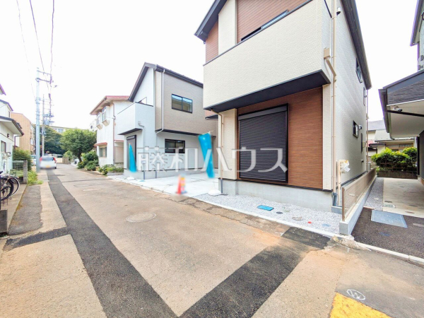 接道状況および現場風景　【所沢市寿町】 物件の事、諸費用の事など、小さな疑問もお気軽にご連絡・ご相談下さい。 