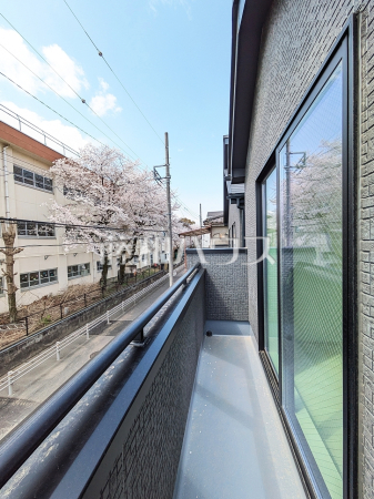 1号棟　バルコニー　【八王子市元本郷町１丁目】