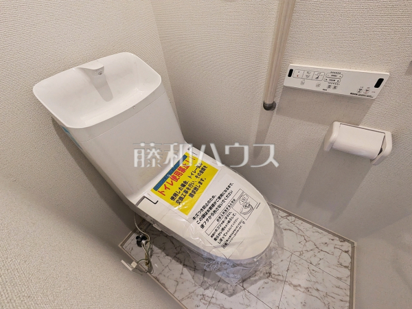 1号棟　トイレ　【八王子市元本郷町１丁目】