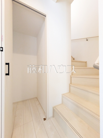 1号棟　収納　【八王子市元本郷町１丁目】