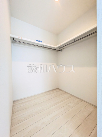 2号棟　ウォークインクローゼット　【八王子市元本郷町１丁目】