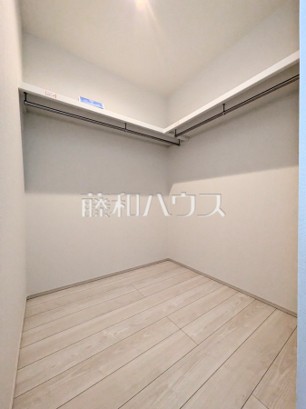 2号棟　ウォークインクローゼット　【八王子市元本郷町１丁目】