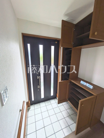 玄関収納　【新座市片山３丁目】
