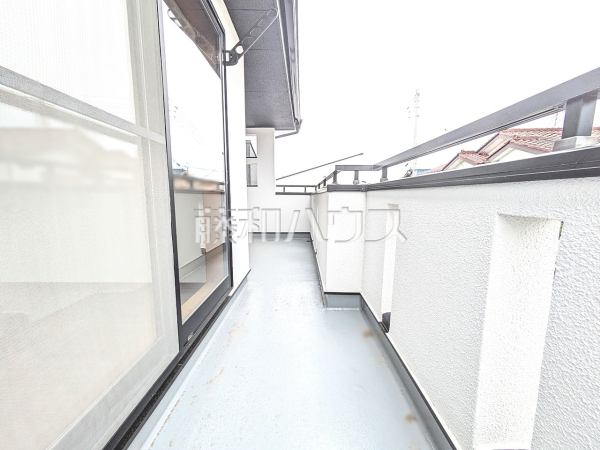 バルコニー　【新座市片山３丁目】