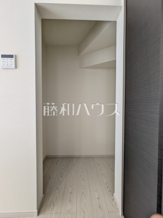 パントリー　【小平市回田町】