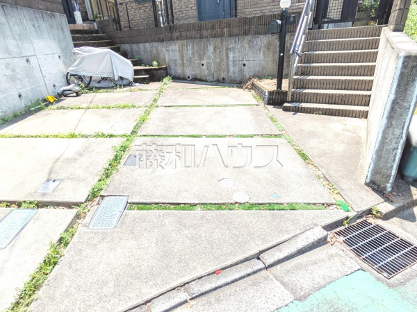 カースペース　【多摩市連光寺６丁目】