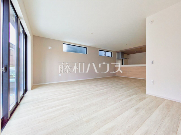 リビング　【清瀬市中清戸５丁目】