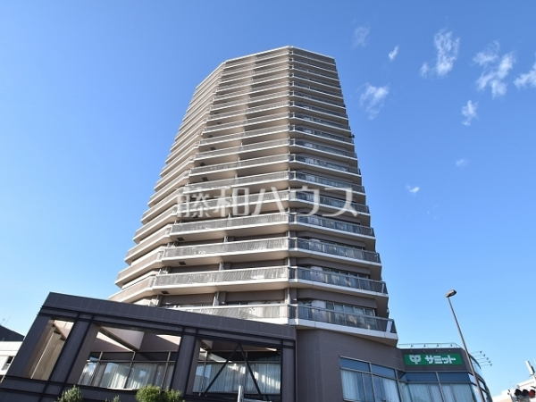 外観　【エリム春日町パークタワー】