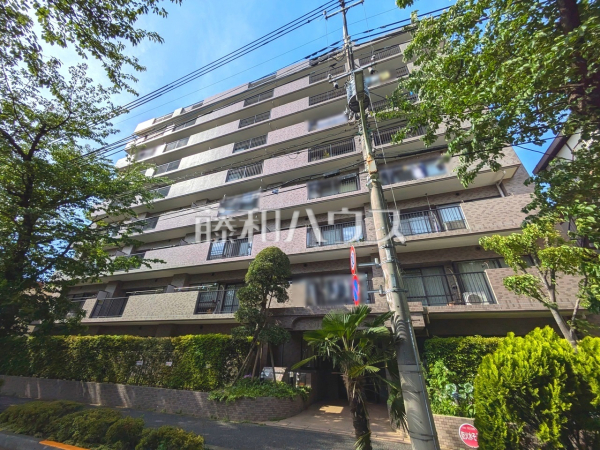 外観　【ナイスアーバン久米川】
お住まい探しは、家の良し悪しだけでなく周辺環境も重要なポイントです。ぜひ一度お客様の目でご覧ください。　
