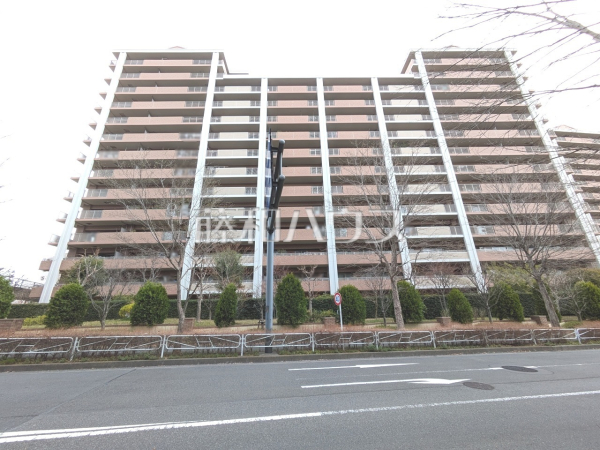 外観　【パークフィーネ南大沢3番館】