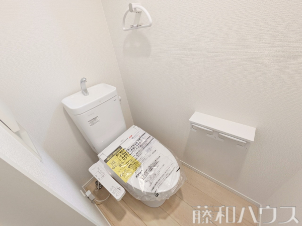 1号棟　トイレ　【北名古屋市鹿田永塚】