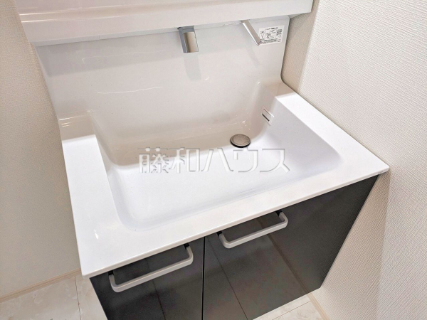 C号棟　洗面室　【東大和市立野２丁目】