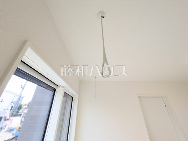 1号棟 室内物干し 【八王子市川口町】 1号棟 室内物干し 【八王子市川口町】