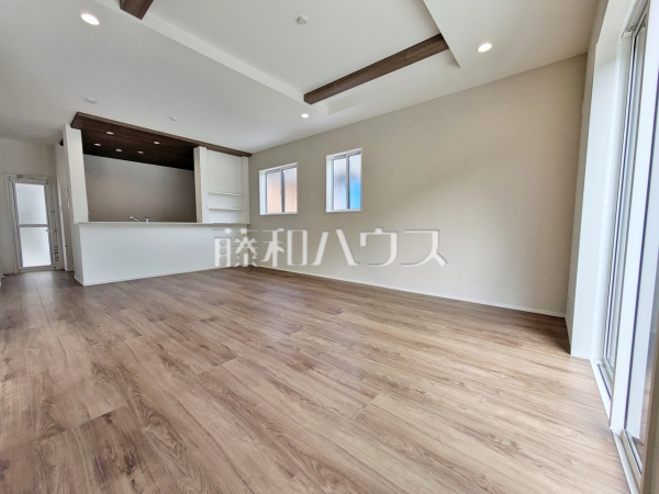 1号棟　リビング　【春日井市中央台７丁目】