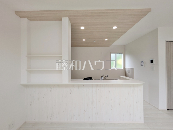 2号棟　キッチン　【春日井市中央台７丁目】