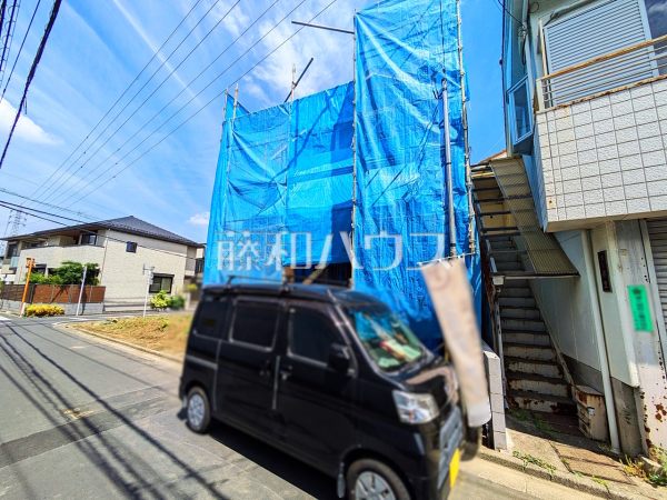  誠心誠意、建築中！物件の内部構造などは今しか見ることができません。是非ご見学のお問合せをお待ちしております！ 　【国立市東４丁目】