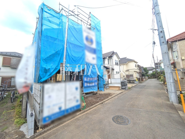 接道状況および現場風景　【小平市大沼町４丁目】
建物のプレゼンをさせて頂きますので、実際の完成イメージを思い描いて頂くことができます。お気軽にお問合せを。　