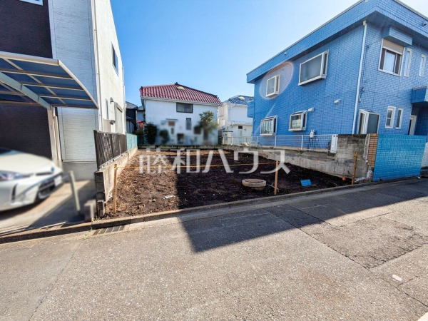 現地写真【西東京市芝久保町３丁目】 建物のプレゼンをさせていただきますので、実際の完成イメージを思い描いていただくことができます。お気軽にお問合せ下さい。 