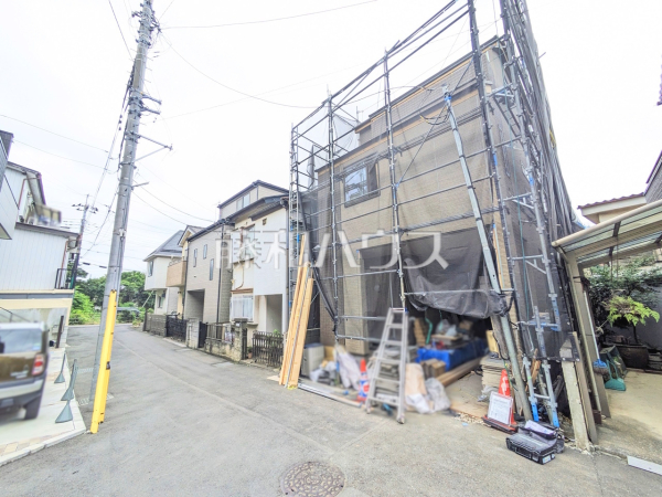 接道状況および現場風景　【所沢市大字上安松】 平日のご案内も可能です。まずはお気軽にお問合せ下さいませ。 