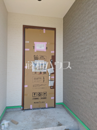1号棟　玄関　【八王子市川口町】