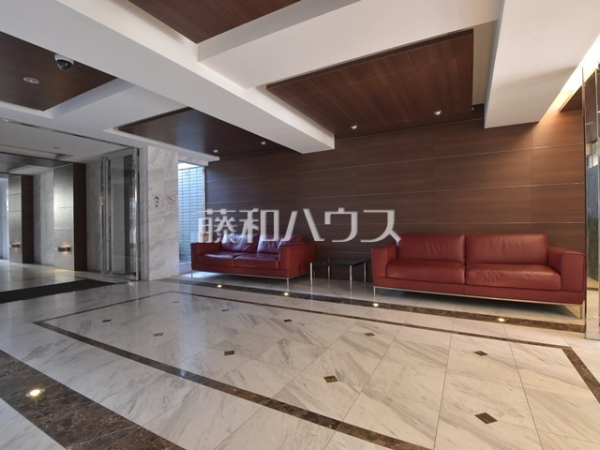 エントランス　【グレイスコート氷川台】