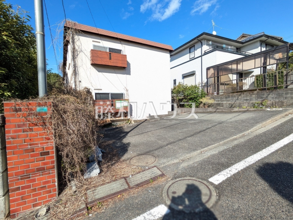 現地写真（現況：古屋有）　【多摩市桜ヶ丘４丁目】