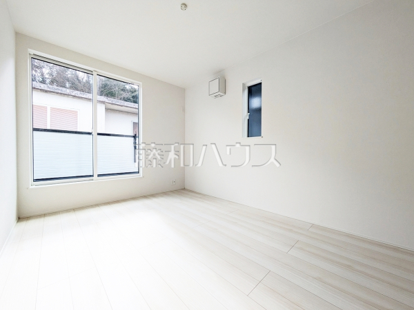 2号棟　居室　【八王子市元八王子町３丁目】