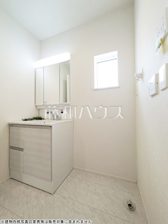 2号棟　洗面室　【八王子市元八王子町３丁目】