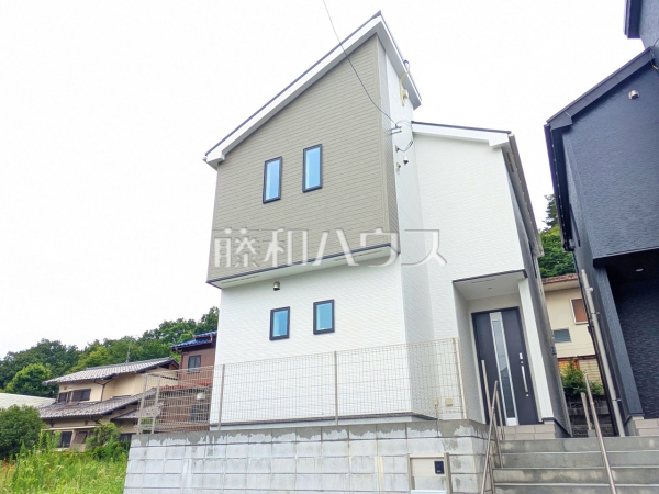 2号棟　  新生活は徒歩23分の「高尾」駅から始めませんか？ 住まいの事なら地元で豊富な実績を誇る、地域密着の当社へお任せ下さい！ 　【八王子市元八王子町３丁目】