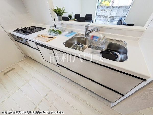 2号棟　キッチン　【八王子市元八王子町３丁目】