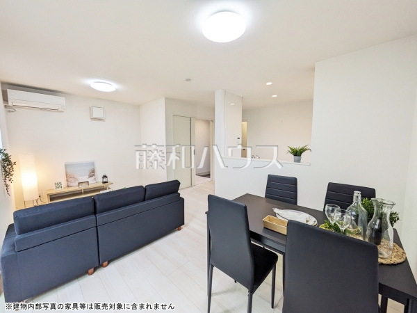 2号棟　リビング　【八王子市元八王子町３丁目】