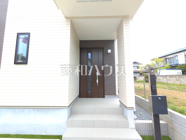 玄関　【東村山市青葉町１丁目】