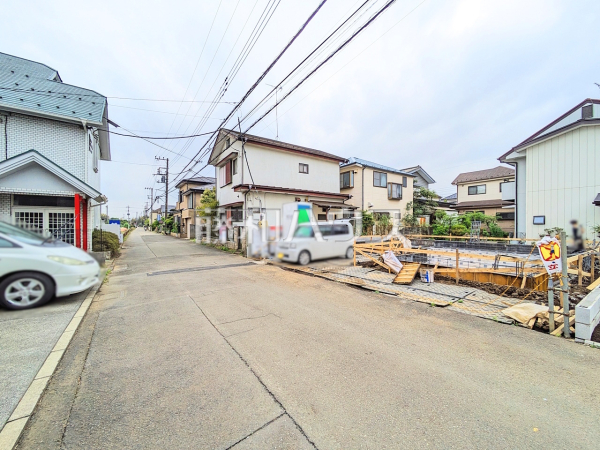 接道状況および現場風景　【国分寺市北町５丁目】
お住まい探しは、家の良し悪しだけでなく周辺環境も重要なポイントです。ぜひ一度お客様の目でご覧ください。　