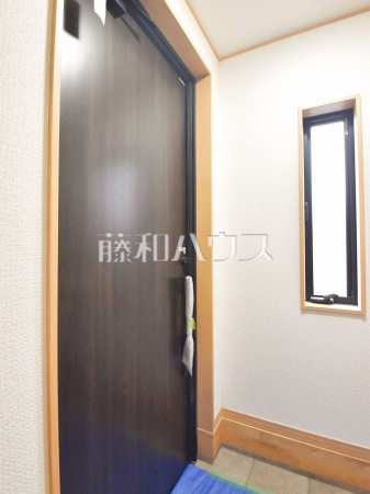 玄関　【清瀬市松山２丁目】