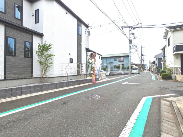 接道状況および現場風景　【西東京市芝久保町４丁目】