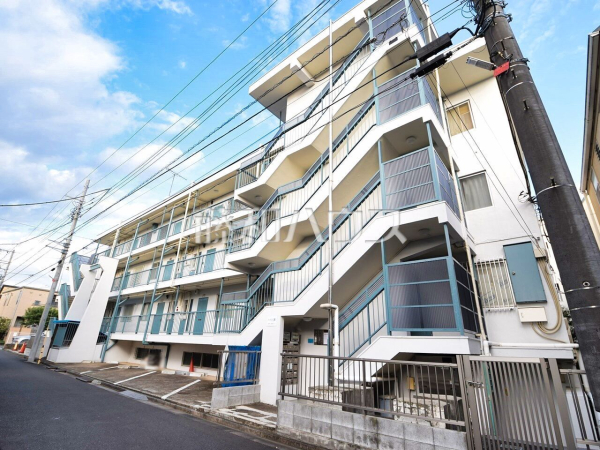 外観　【ハイツ三鷹】
