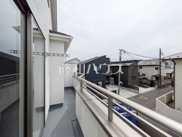 2号棟　バルコニー　【三鷹市北野２丁目】