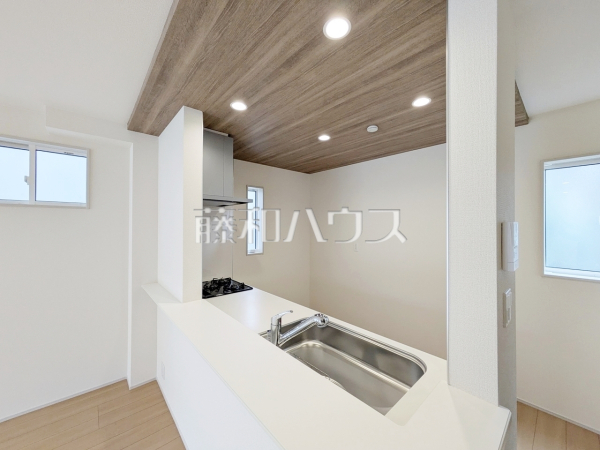 1号棟　キッチン　【三鷹市北野２丁目】