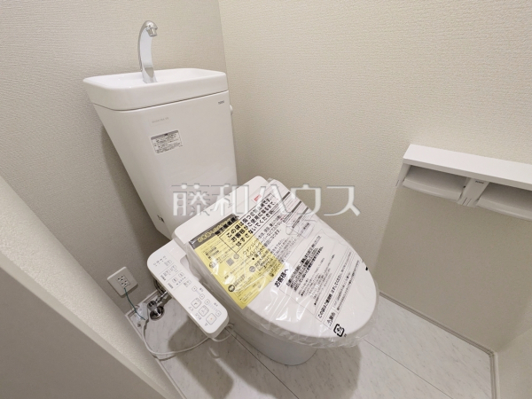 1号棟　トイレ　【三鷹市北野２丁目】