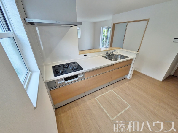 2号棟　キッチン　【尾張旭市大塚町３丁目】