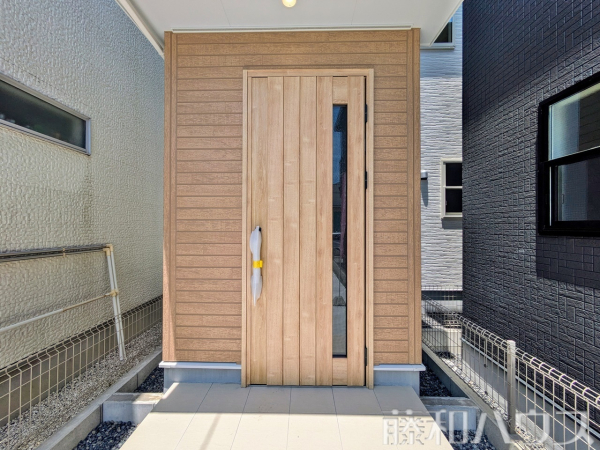 2号棟　玄関　【尾張旭市大塚町３丁目】