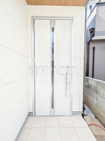 B号棟 玄関 【八王子市犬目町】 B号棟 玄関 【八王子市犬目町】